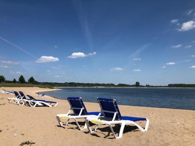 Recreatiepark Jachthaven De Veerstal Lathum - Luxe Chalet 外观 照片