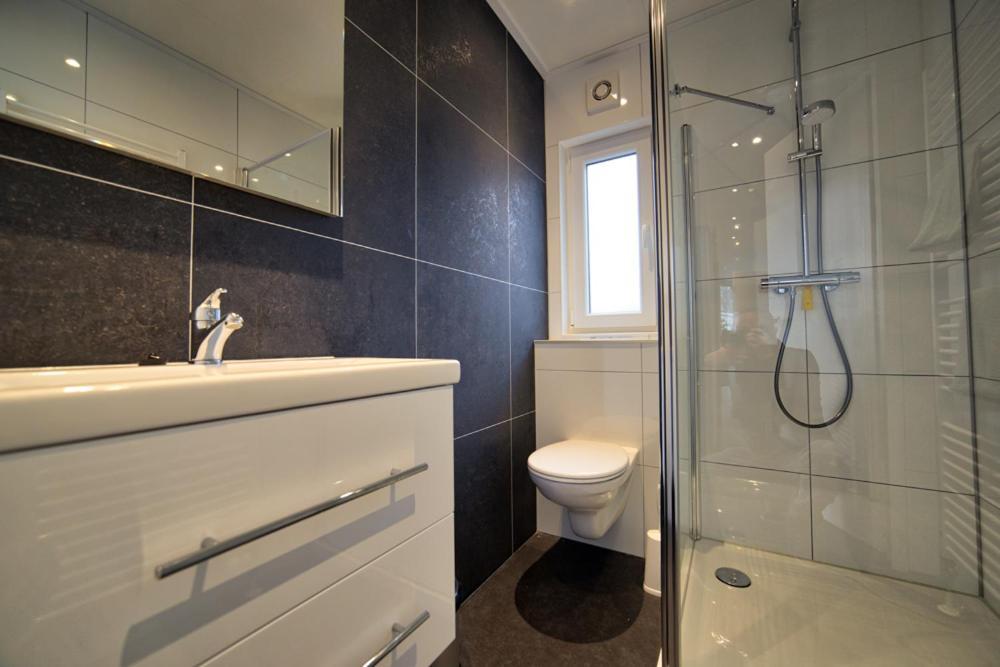 Recreatiepark Jachthaven De Veerstal Lathum - Luxe Chalet 外观 照片