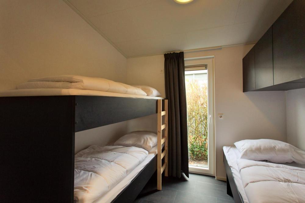 Recreatiepark Jachthaven De Veerstal Lathum - Luxe Chalet 外观 照片